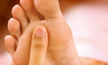 How to be treated from nail fungus on the legs with household soap